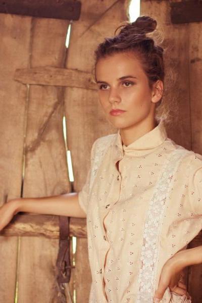 13-love-session-village-couple-session