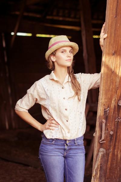 20-lucy-maud--montgomery-kanadian-style-retro